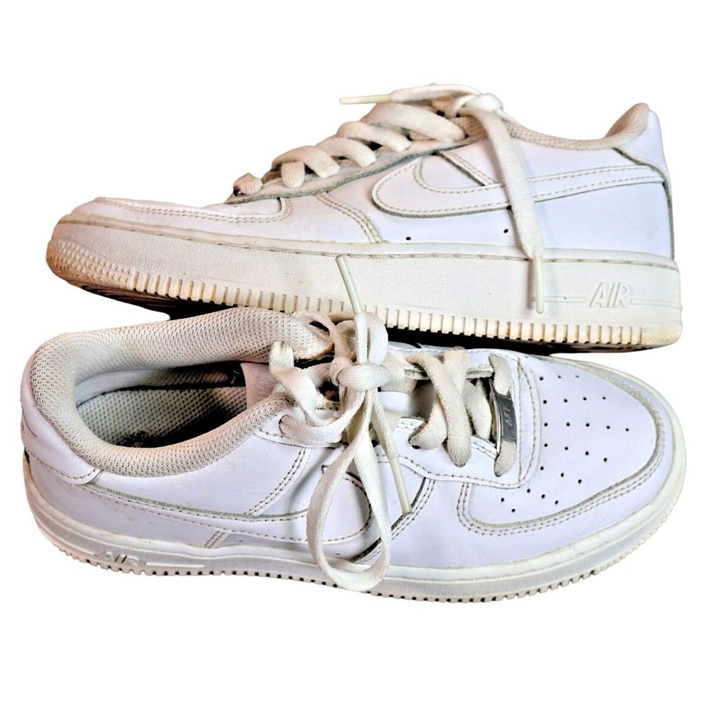 Nike Air Force 1 Shoes Youth Size 4Y‎ White Low AF1 Leather Sneakers All White
